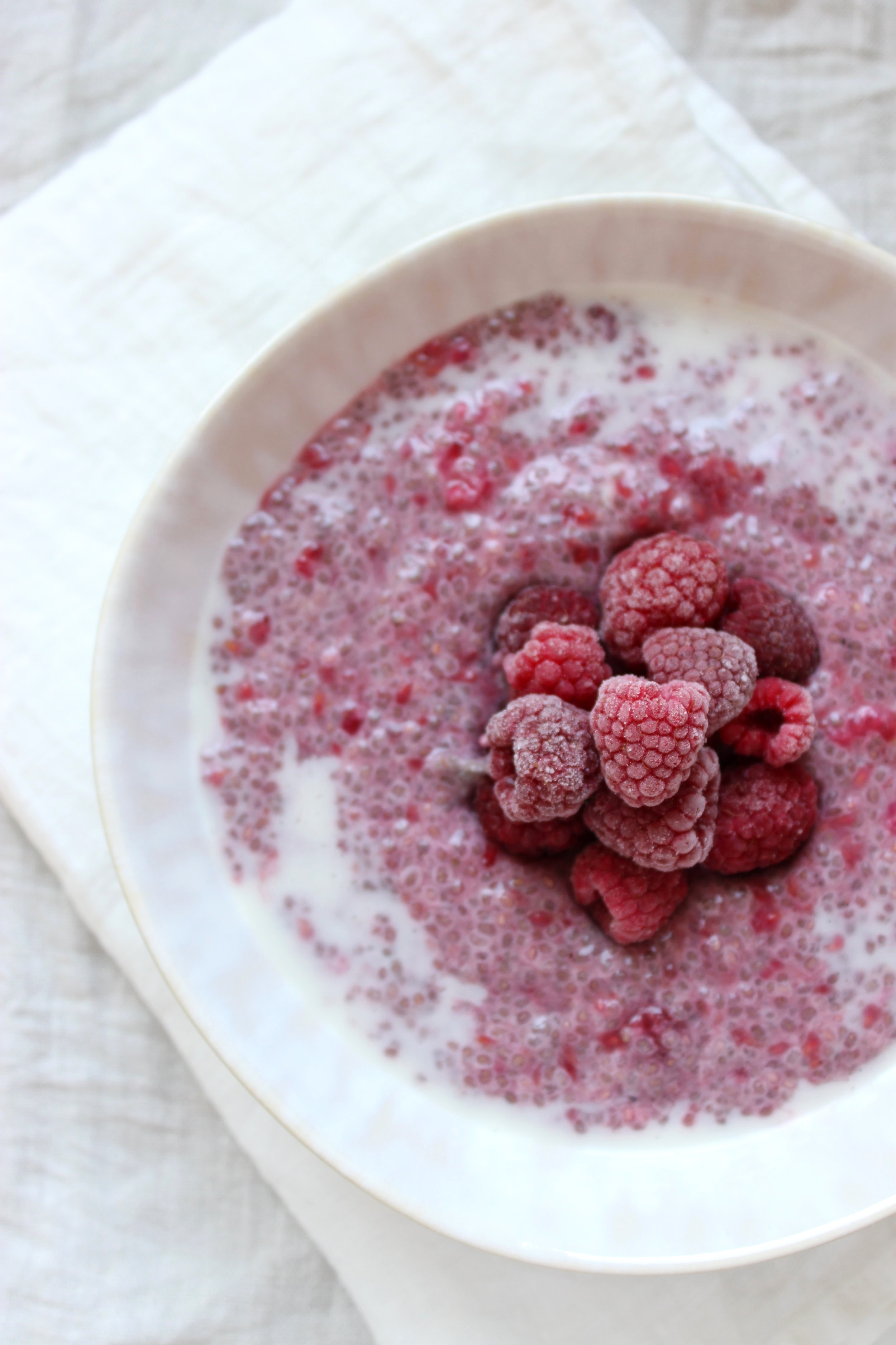 Raspberry chia pudding {vegan & gluten free} | Beloved Kitchen