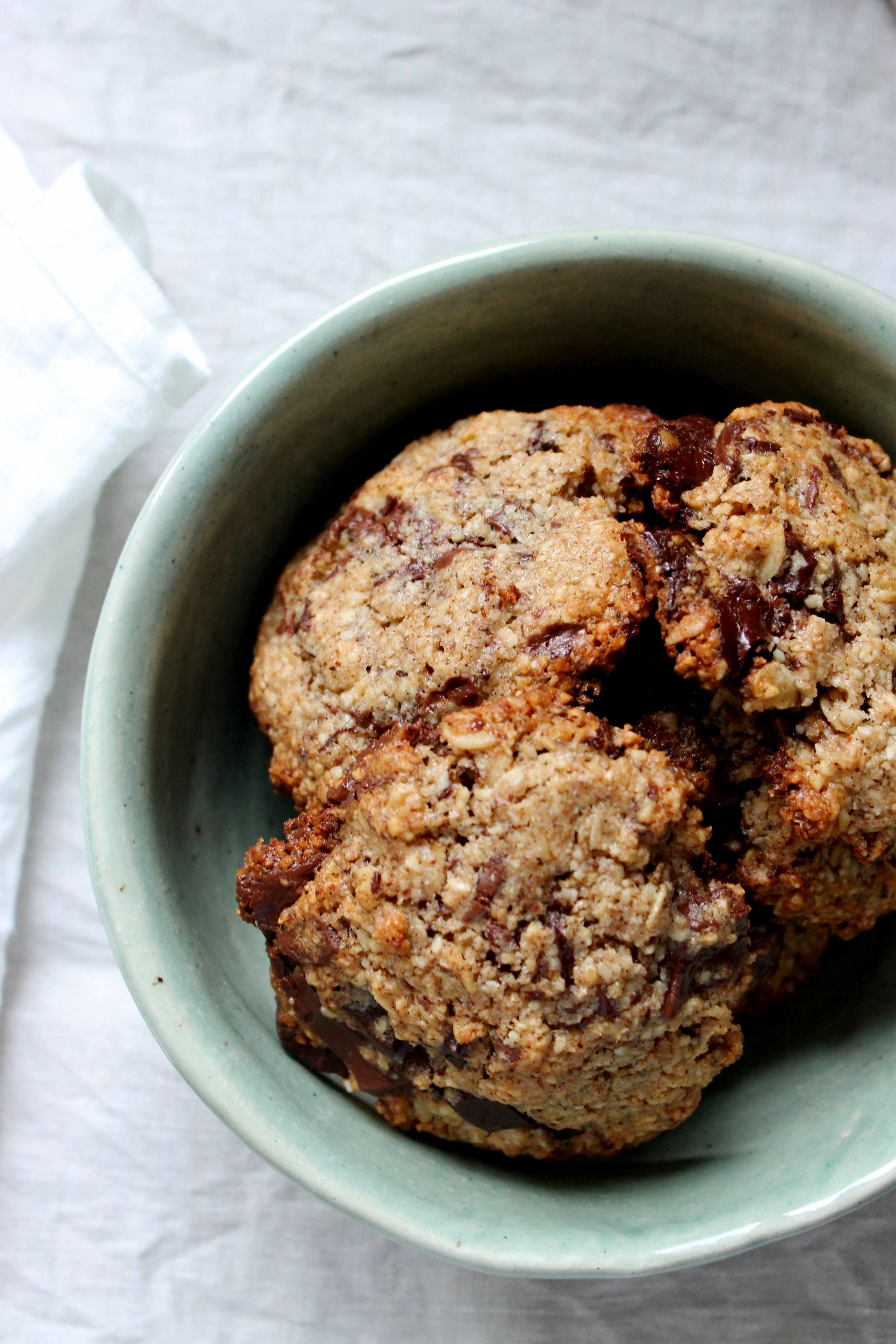 The best gluten free chocolate chunk cookies | Beloved Kitchen