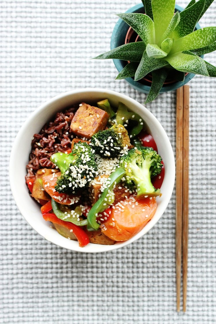 Vegetable tofu stir fry with red and wild rice
